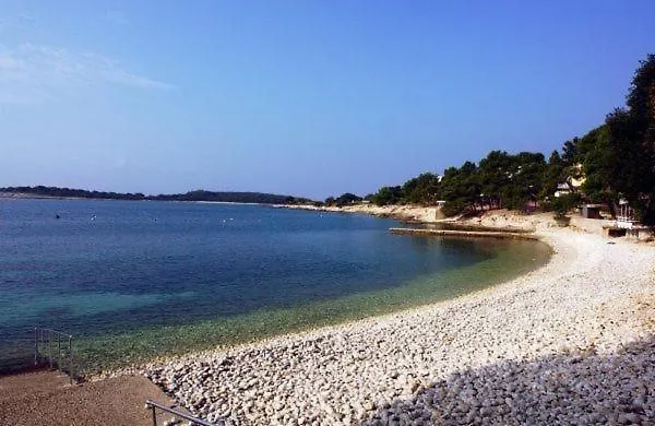 Ferienwohnung Fuer Zwei Bis Vier Personen Banjole Croatia